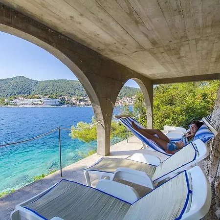 Brna 13492a * Smokvica (Korcula)
